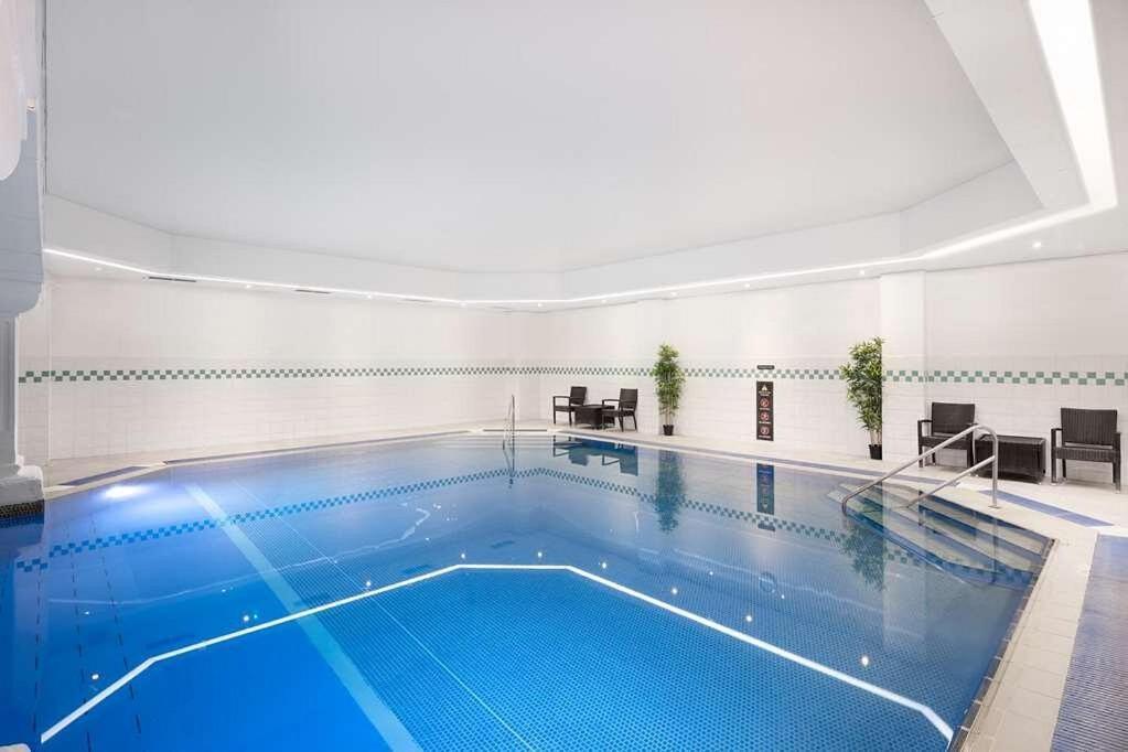 On The Beach Penthouse With Sea View - 3 Bedrooms - Roof Balcony - Spa, Sauna, Gym And Pool - Sleeps 6 Brighton ภายนอก รูปภาพ