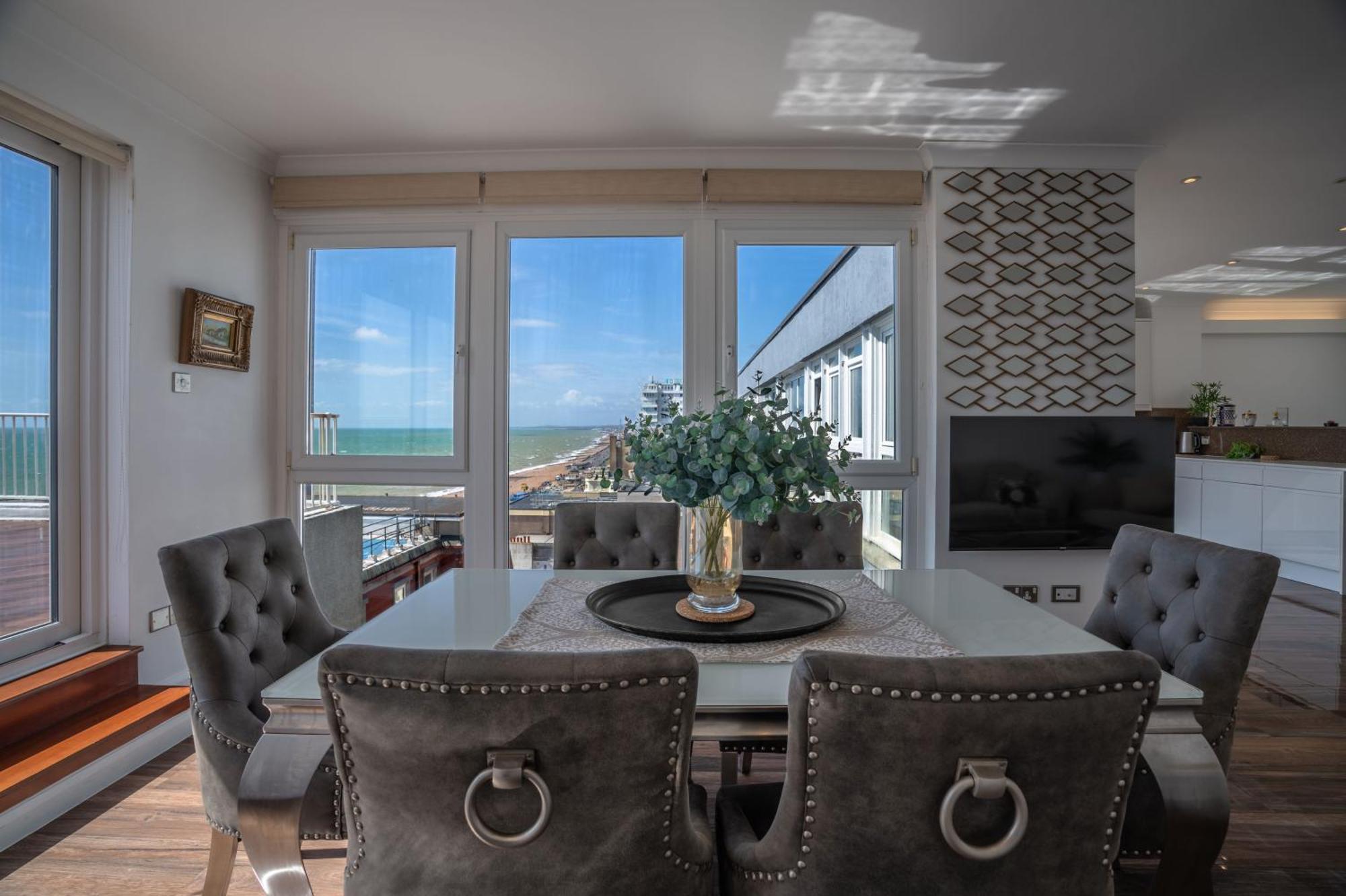 On The Beach Penthouse With Sea View - 3 Bedrooms - Roof Balcony - Spa, Sauna, Gym And Pool - Sleeps 6 Brighton ภายนอก รูปภาพ