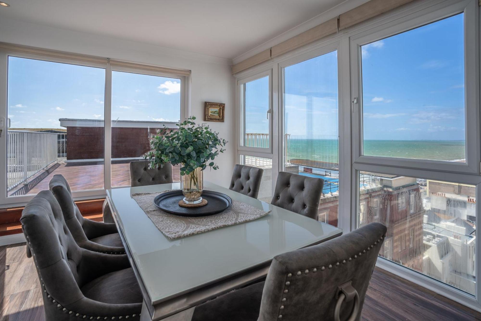 On The Beach Penthouse With Sea View - 3 Bedrooms - Roof Balcony - Spa, Sauna, Gym And Pool - Sleeps 6 Brighton ภายนอก รูปภาพ